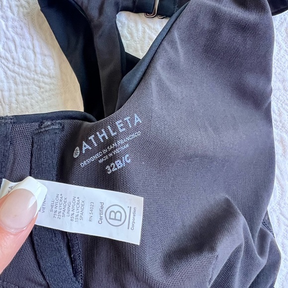 NWOT Athleta Maldives high neck swim top - Picture 4 of 5